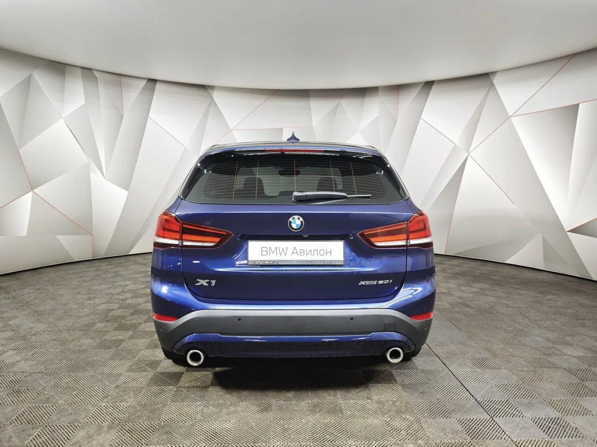 BMW X1 20i xDrive (192 л.с.) Advantage Синий в АВИЛОН. Слайд №4
