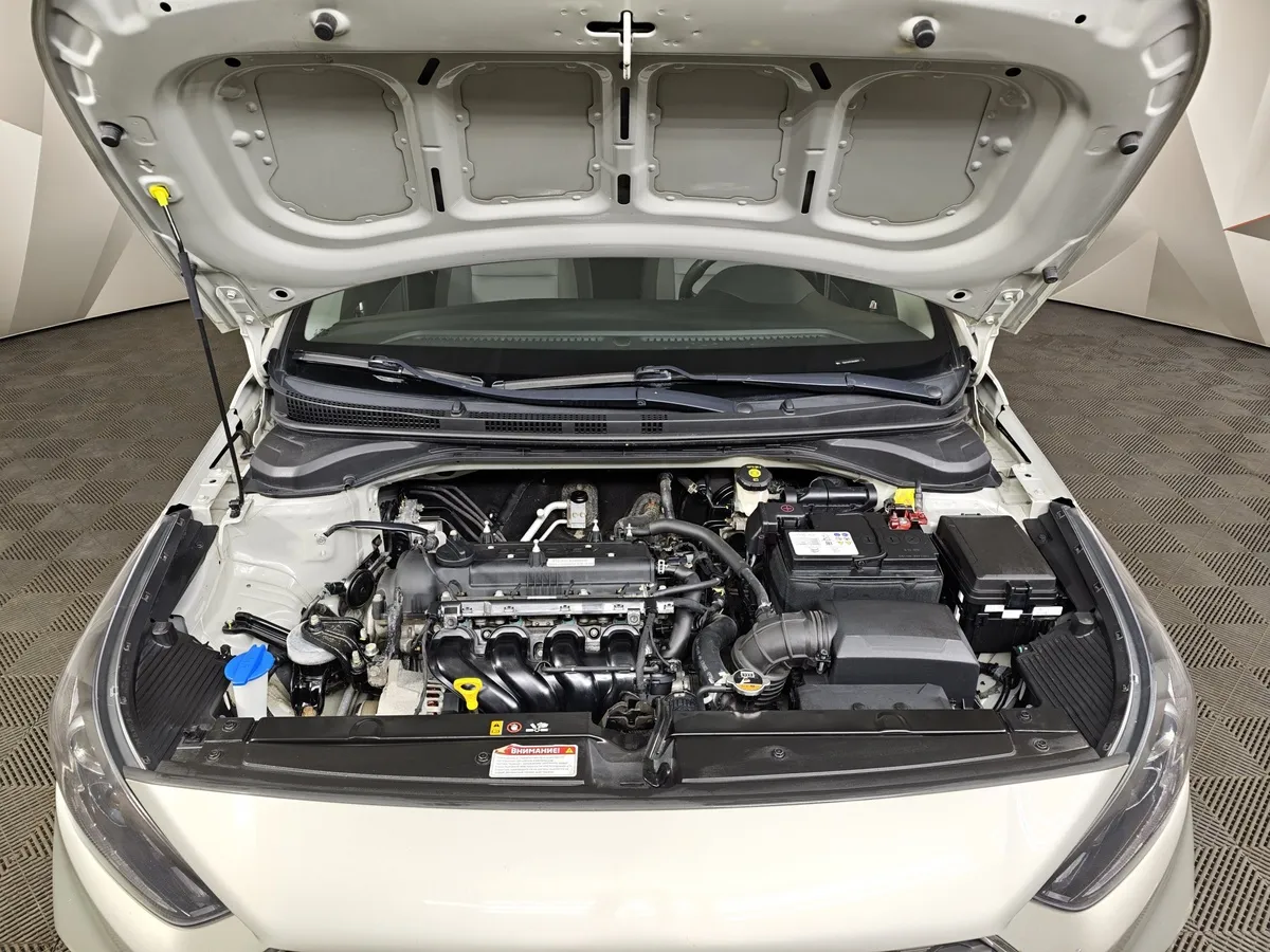 Hyundai Solaris 1.6 AT (123 л.с.) Elegance Бежевый в АВИЛОН. Слайд №11