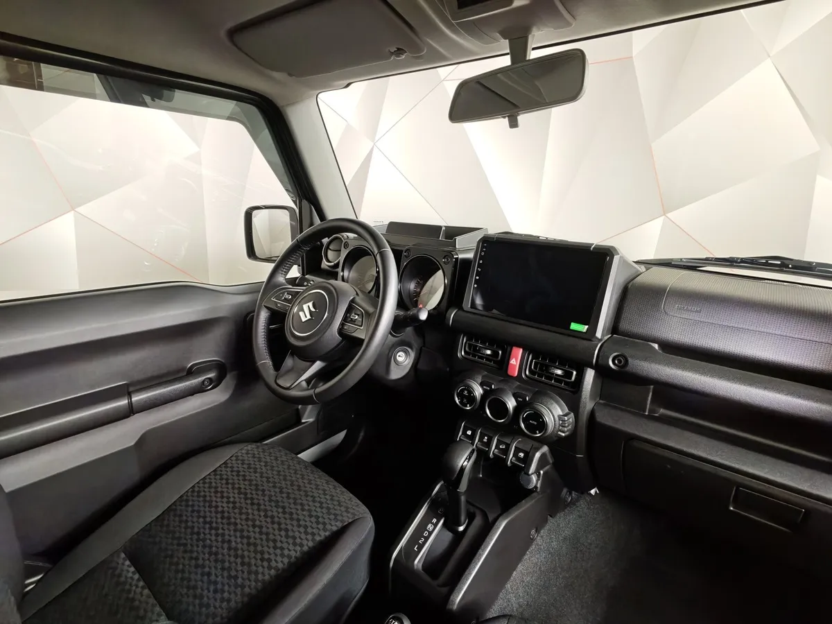 Suzuki Jimny 1.5 AT AWD (102 л.с.) GLX Серый в АВИЛОН. Слайд №13