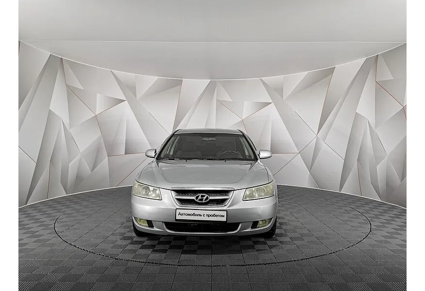 Hyundai Sonata 2.0 MT (144 л.с.) Серебристый в АВИЛОН. Слайд №7