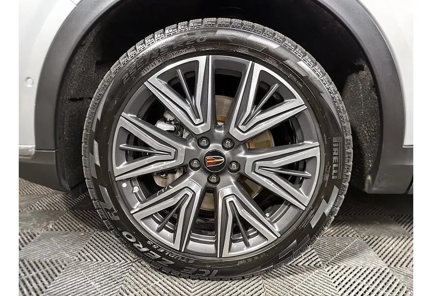 Hongqi HS5 2.0 AT 4WD (224 л.с.) Deluxe Желтый в АВИЛОН. Слайд №9