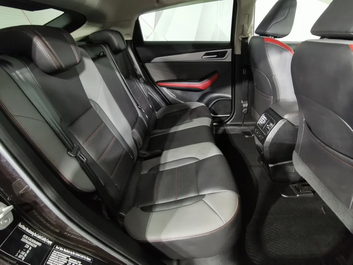 Haval F7x 2.0T AWD 7DCT (190 л.с.) Tech Plus Черный в АВИЛОН. Слайд №15