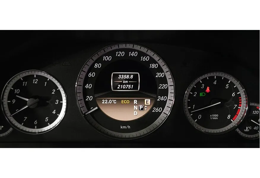 LIVE. Слайд №19