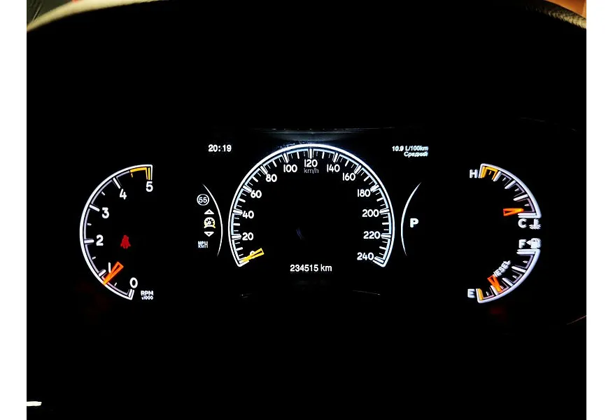 Jeep Grand Cherokee 3.0 TD AT (241 л.с.) Overland Серый в АВИЛОН. Слайд №16