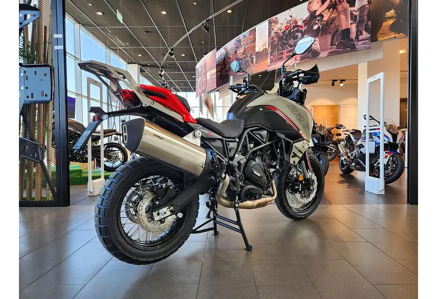АВИЛОН - Benelli TRK 702 X 698 см³ (70 л.с.) (70) 698 Серый - slide 7