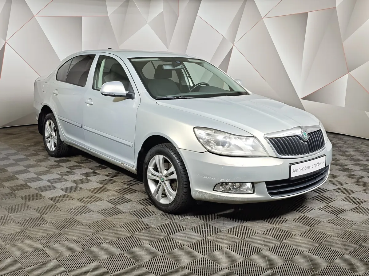 Skoda Octavia 1.8 TSI AT (152 л.с.) Active (CKD) Серебристый в АВИЛОН. Слайд №3