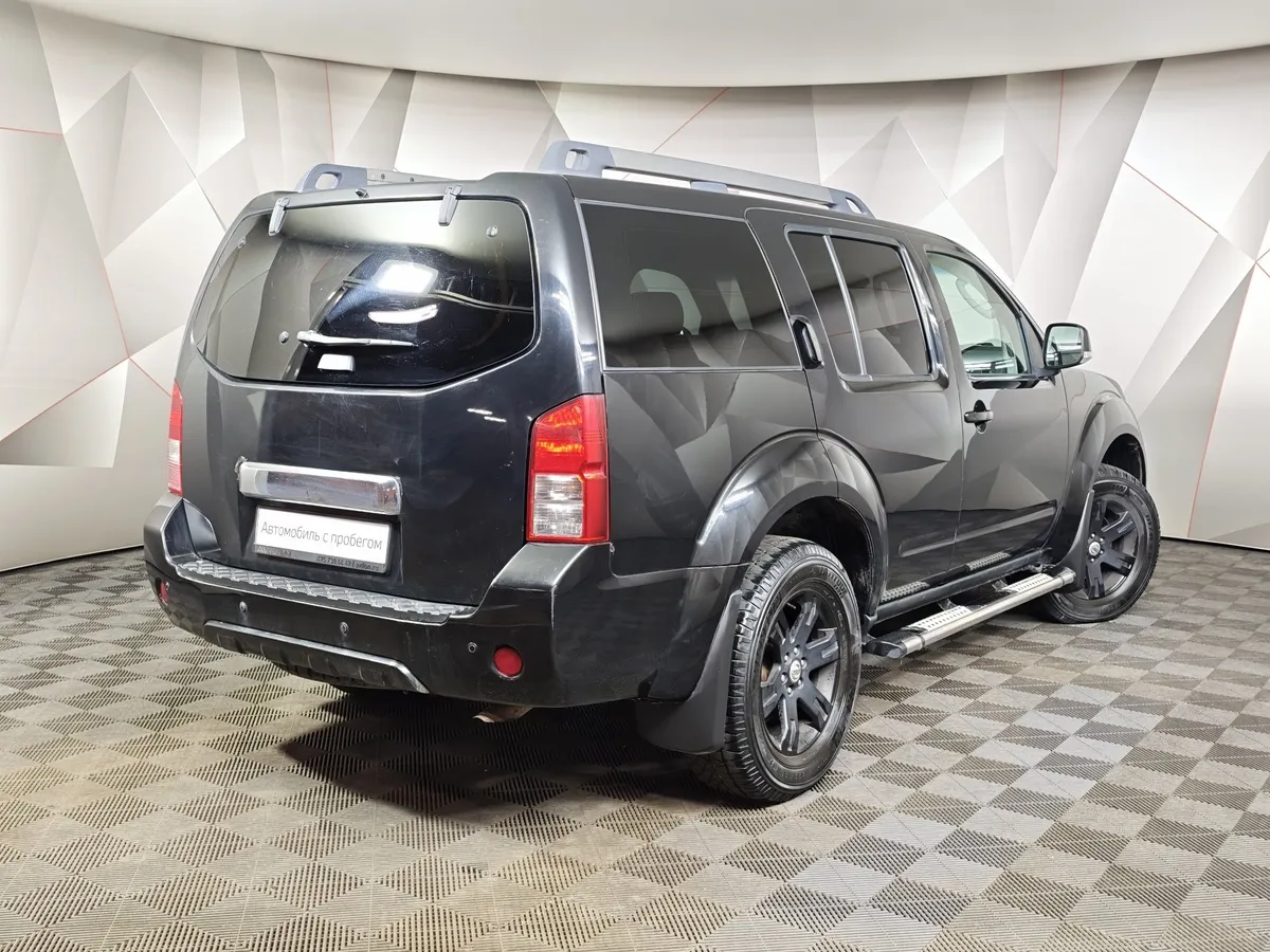 Nissan Pathfinder 2.5 dCi Turbo AT AWD (190 л.с.) Черный в АВИЛОН. Слайд №2