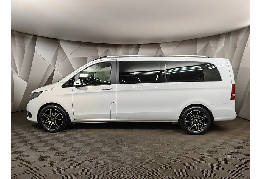 LIVE. Слайд №3