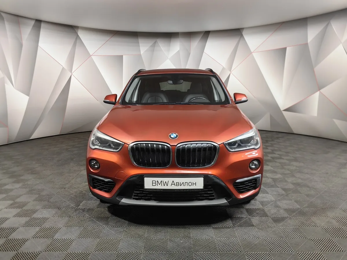 BMW X1 18d xDrive AT (150 л.с.) Advantage Plus (Локальная сборка) Оранжевый в АВИЛОН. Слайд №3