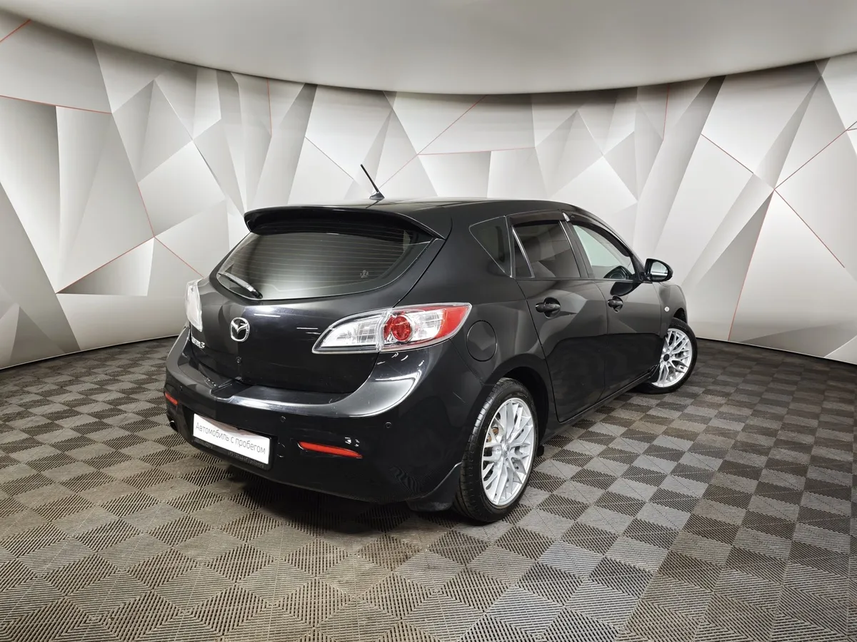 Mazda 3 1.6 AT (105 л.с.) Черный в АВИЛОН. Слайд №2
