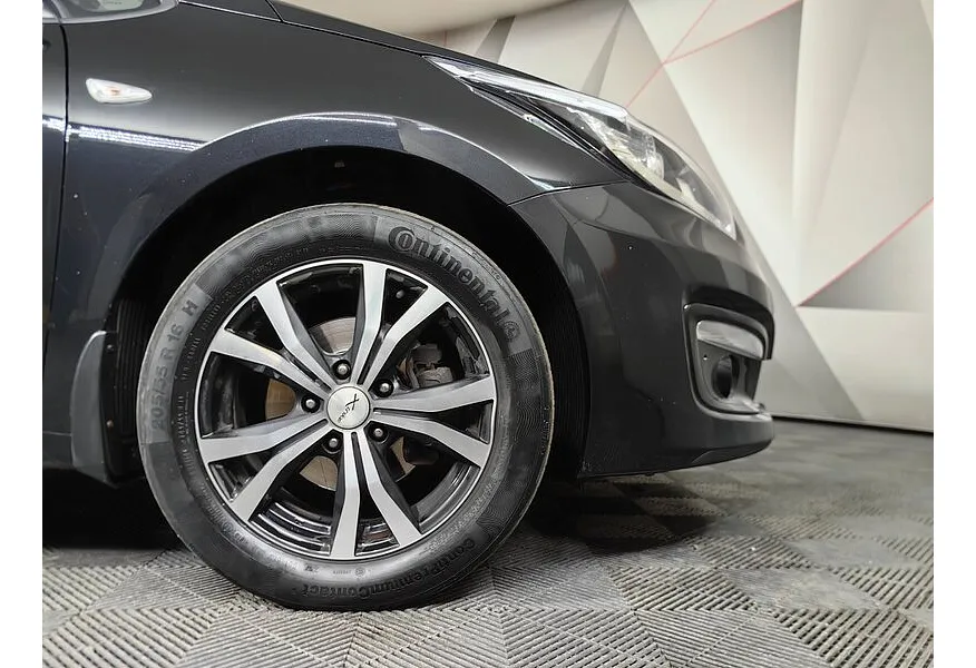 Kia Ceed 1.6 AT (130 л.с.) Classic Черный в АВИЛОН. Слайд №9