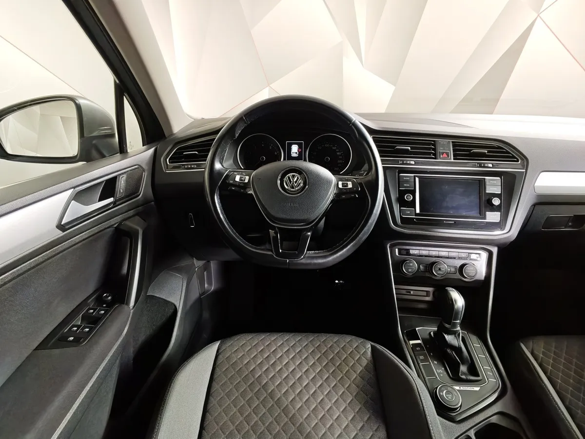 Volkswagen Tiguan 1.4 TSI 4Motion DSG (150 л.с.) Comfortline Серебристый в АВИЛОН. Слайд №20