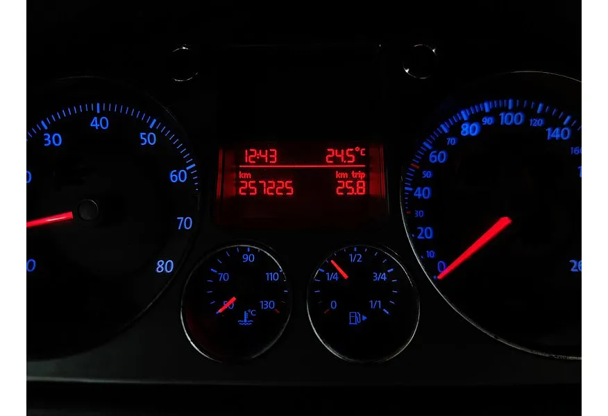 АВИЛОН - Volkswagen Passat 1.6 MPI MT (102 л.с.) Trendline Черный - slide 16