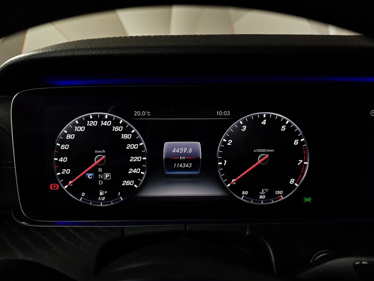 Mercedes-Benz E-Класс E 200 4MATIC 9G-TRONIC (184 л.с.) Белый в АВИЛОН. Слайд №18