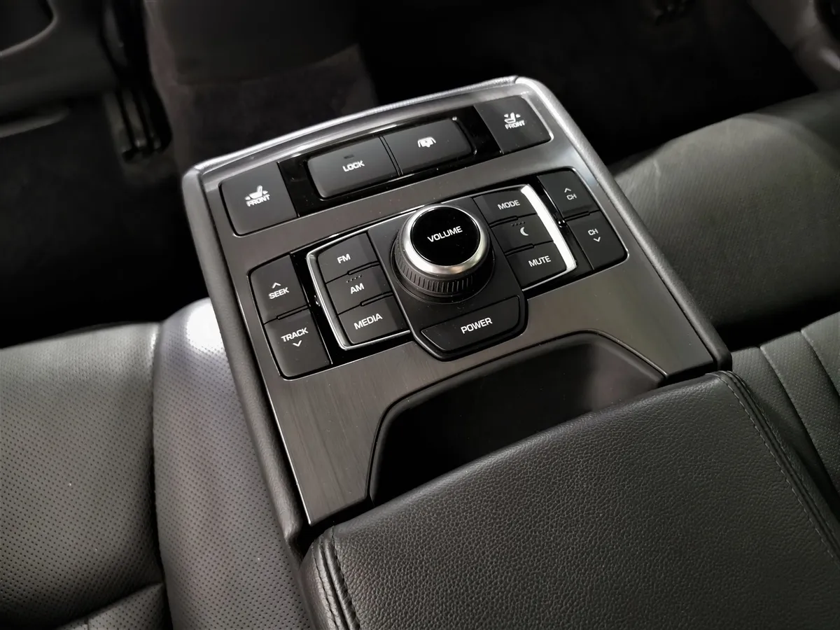 Genesis G80 2.0 AT AWD (197 л.с.) Business Черный в АВИЛОН. Слайд №20