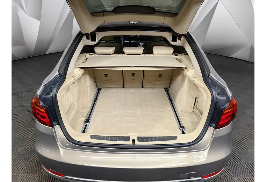 BMW 3 серия 320i xDrive AT (184 л.с.) Коричневый в АВИЛОН. Слайд №9