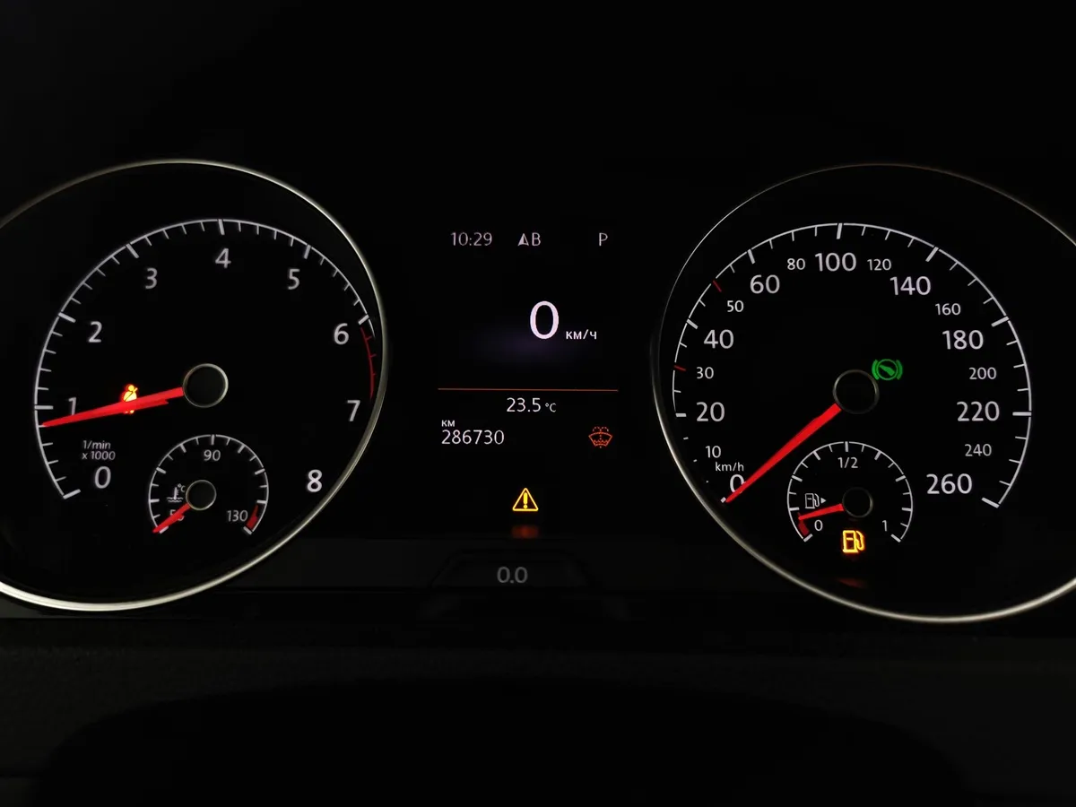 Volkswagen Golf 1.4 TSI BlueMotion DSG (140 л.с.) Highline Голубой в АВИЛОН. Слайд №17