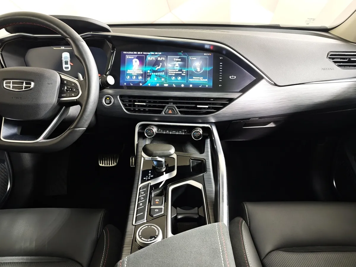 Geely Tugella 2.0 AT AWD (238 л.с.) Flagship Черный в АВИЛОН. Слайд №15