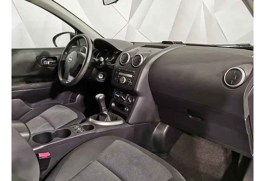 Nissan Qashqai 1.6 MT FWD (114 л.с.) Серый в АВИЛОН. Слайд №13