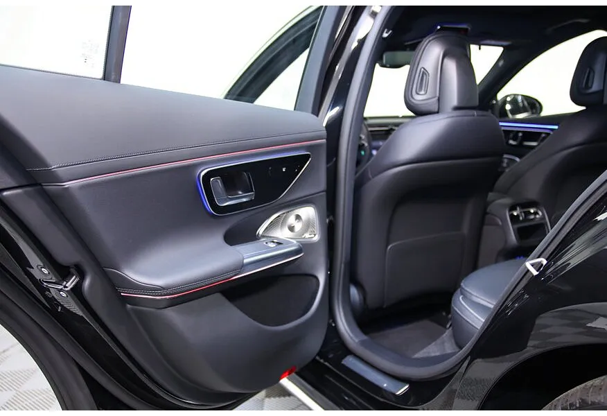АВИЛОН - Mercedes-Benz E-Класс E 300 4MATIC (258 л.с.) Черный - slide 18