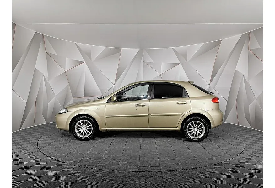 Chevrolet Lacetti 1.6 MT (109 л.с.) Platinum Желтый в АВИЛОН. Слайд №5