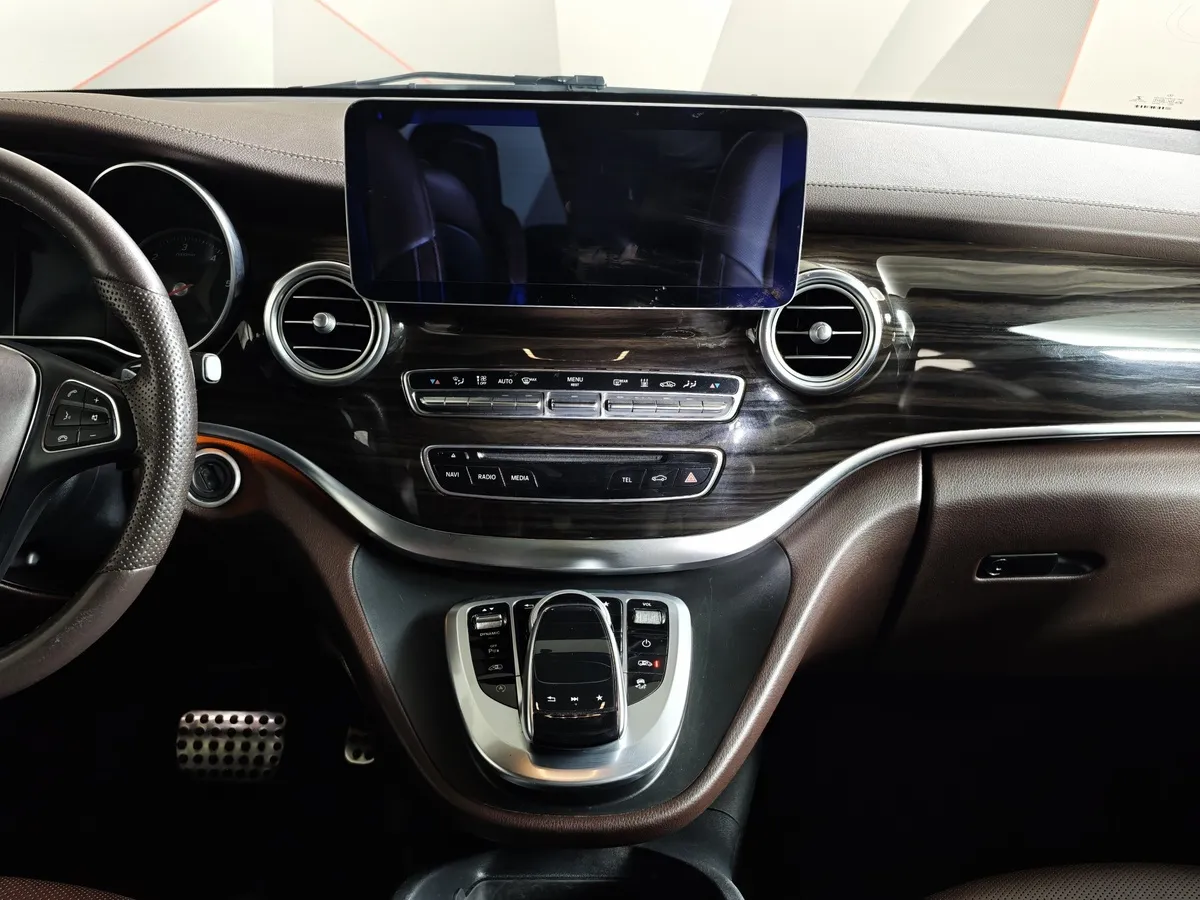 Mercedes-Benz V-Класс V 250 d AT L2 4x4 (190 л.с.) Exclusive Черный в АВИЛОН. Слайд №15