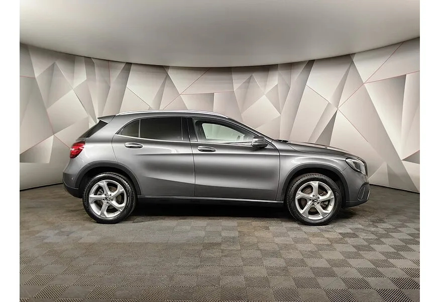 Mercedes-Benz GLA 250 7G-DCT 4MATIC (211 л.с.) Особая серия Серый в АВИЛОН. Слайд №6