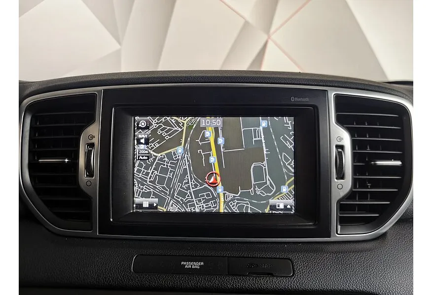 Kia Sportage 2.0 AT 4WD (150 л.с.) Luxe Серый в АВИЛОН. Слайд №20