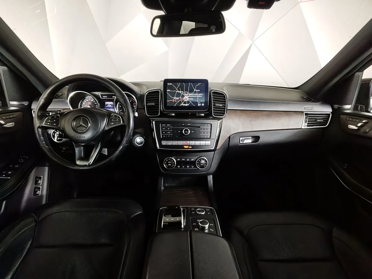 Mercedes-Benz GLS 500 4MATIC 9G-TRONIC (455 л.с.) Особая серия Черный в АВИЛОН. Слайд №14