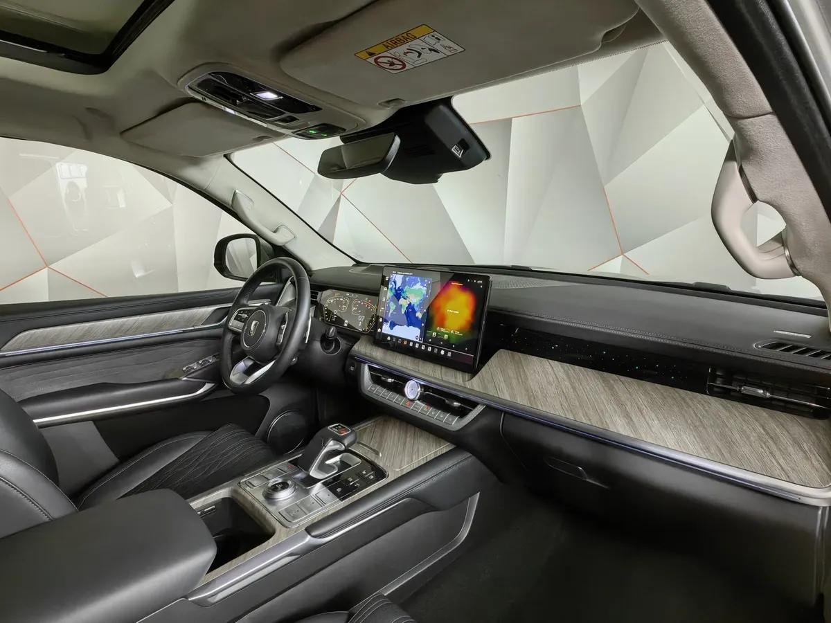 TANK 500 3.0 Turbo V6 AT 4WD (299 л.с.) Adventure Серый в АВИЛОН. Слайд №12