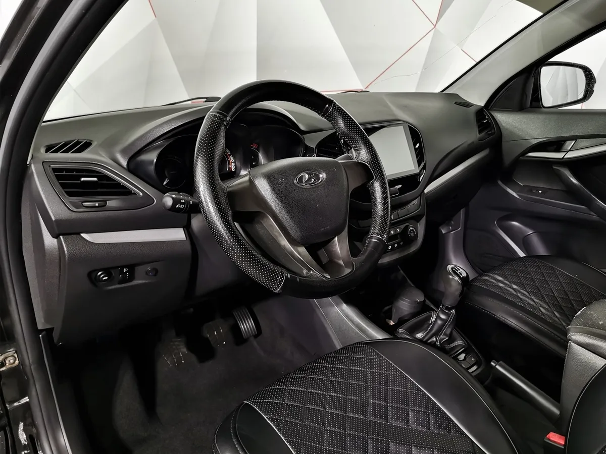 ВАЗ (Lada) Vesta 1.8 MT (122 л.с.) Черный в АВИЛОН. Слайд №17