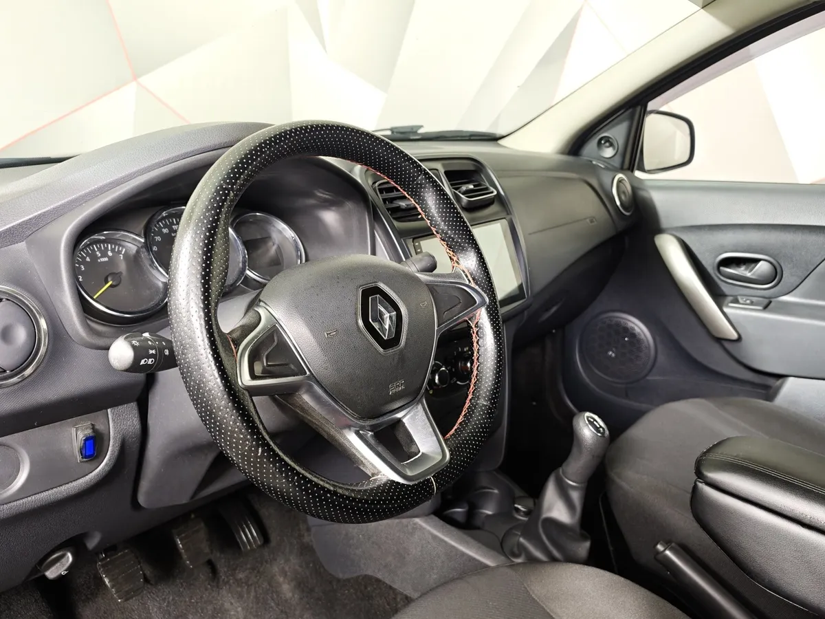 Renault Logan 1.6 MT (82 л.с.) Белый в АВИЛОН. Слайд №18