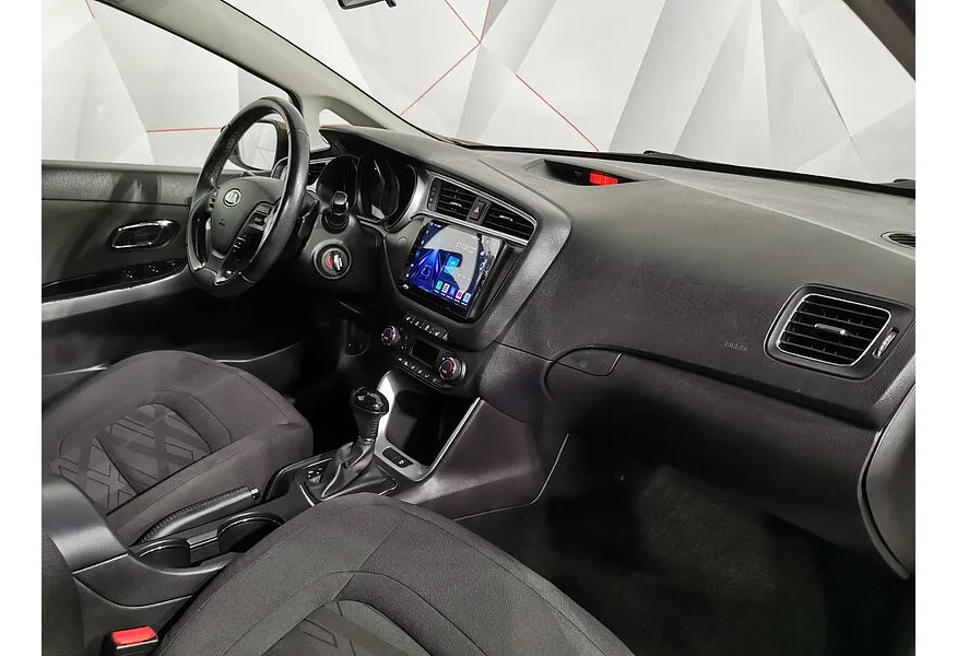 LIVE. Слайд №8