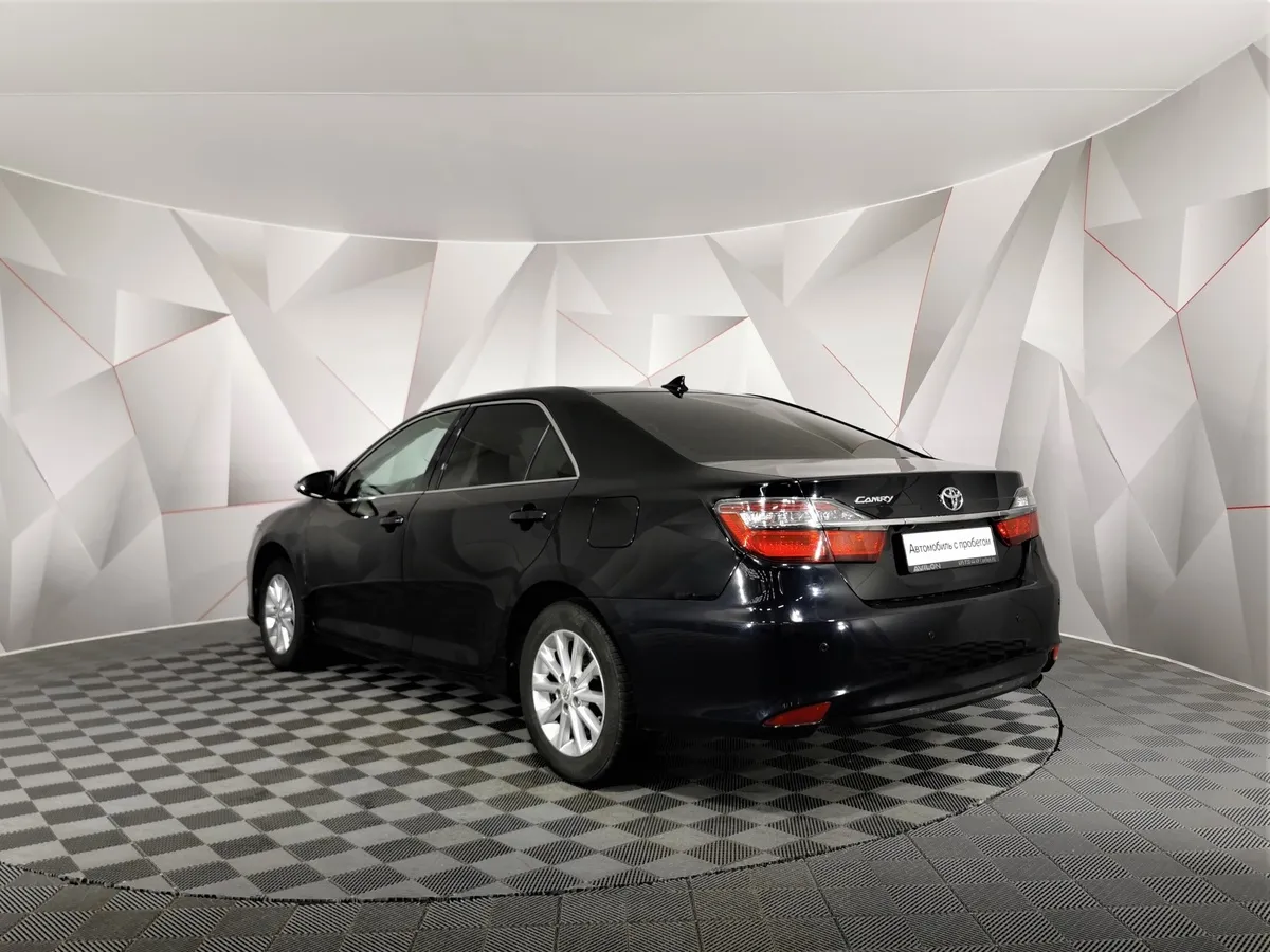 Toyota Camry 2.0 AT (148 л.с.) Черный в АВИЛОН. Слайд №4