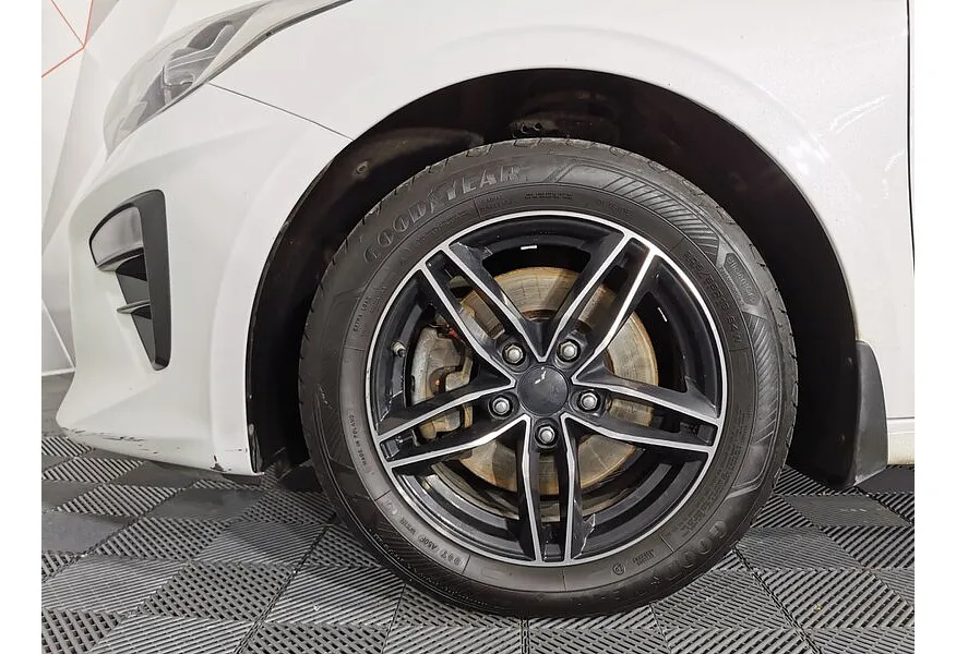 LIVE. Слайд №17