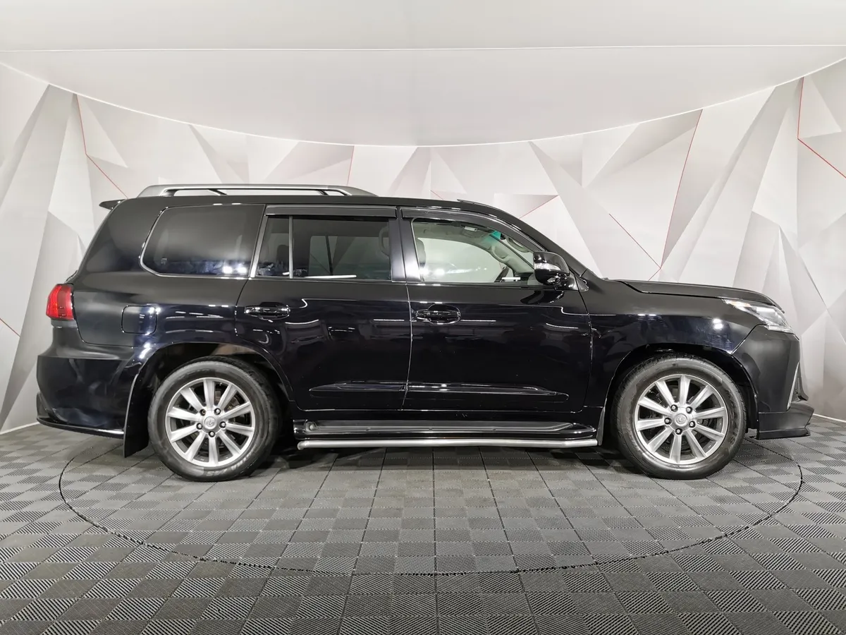 Lexus LX 570 AT (383 л.с.) Premium Черный в АВИЛОН. Слайд №6