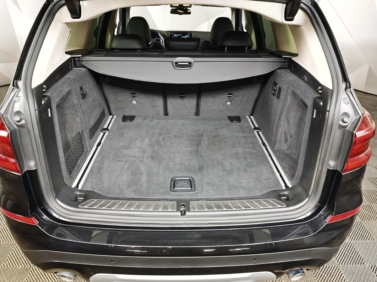BMW X3 xDrive25d AT (231 л.с.) Черный в АВИЛОН. Слайд №8