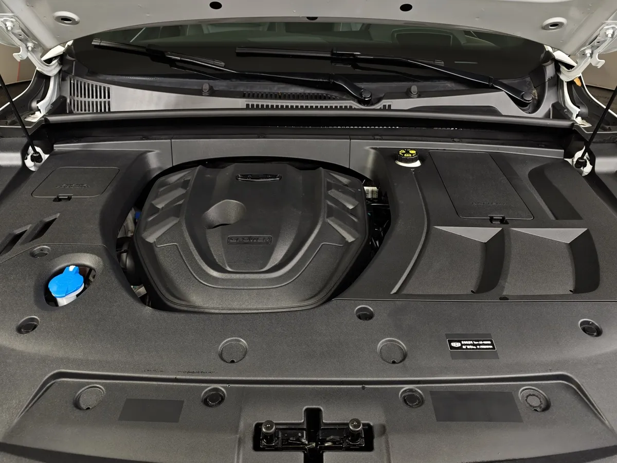 Geely Tugella 2.0 AT AWD (238 л.с.) Flagship Белый в АВИЛОН. Слайд №11