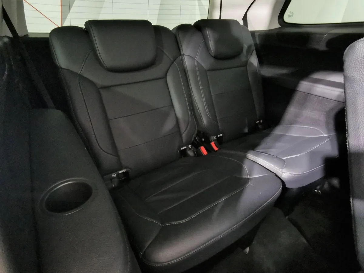 Mercedes-Benz GLS 350 d 4MATIC 9G-TRONIC (249 л.с.) Особая серия Коричневый в АВИЛОН. Слайд №22