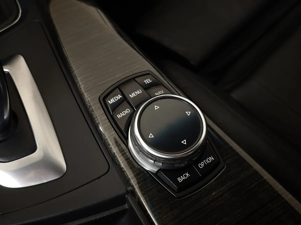 BMW 3 серия 328i xDrive AT (245 л.с.) Серебристый в АВИЛОН. Слайд №19