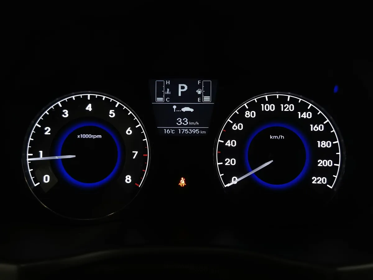 Hyundai Solaris 1.6 AT (123 л.с.) Optima Белый в АВИЛОН. Слайд №16