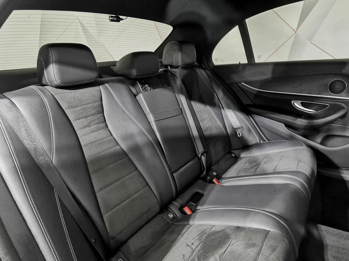 Mercedes-Benz E-Класс E 200 4MATIC 9G-TRONIC (184 л.с.) Sport Черный в АВИЛОН. Слайд №17