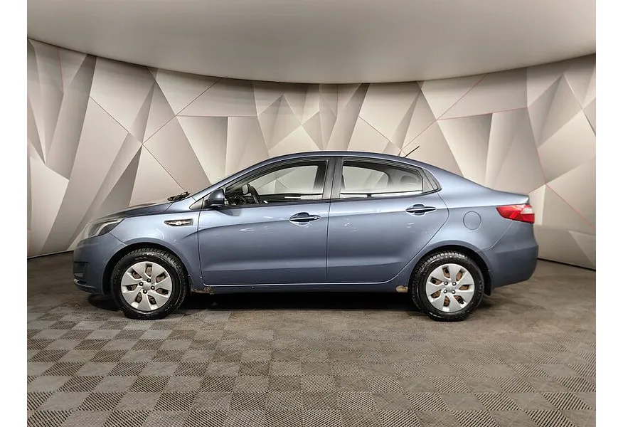 Kia Rio 1.4 AT (107 л.с.) Голубой в АВИЛОН. Слайд №5 Kia Rio 1.4 AT (107 л.с.) Голубой в АВИЛОН. Слайд №5