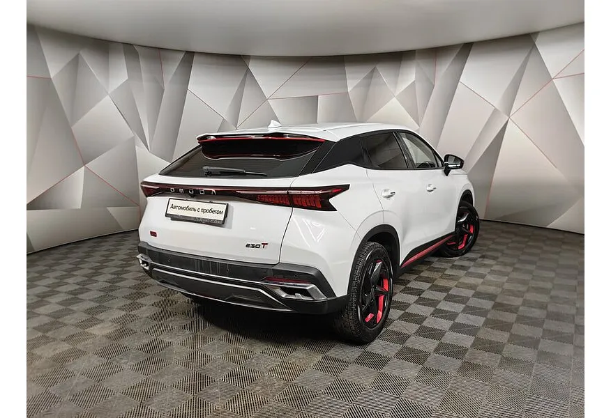 Omoda C5 1.5T CVT (147 л.с.) Ultimate Белый в АВИЛОН. Слайд №2