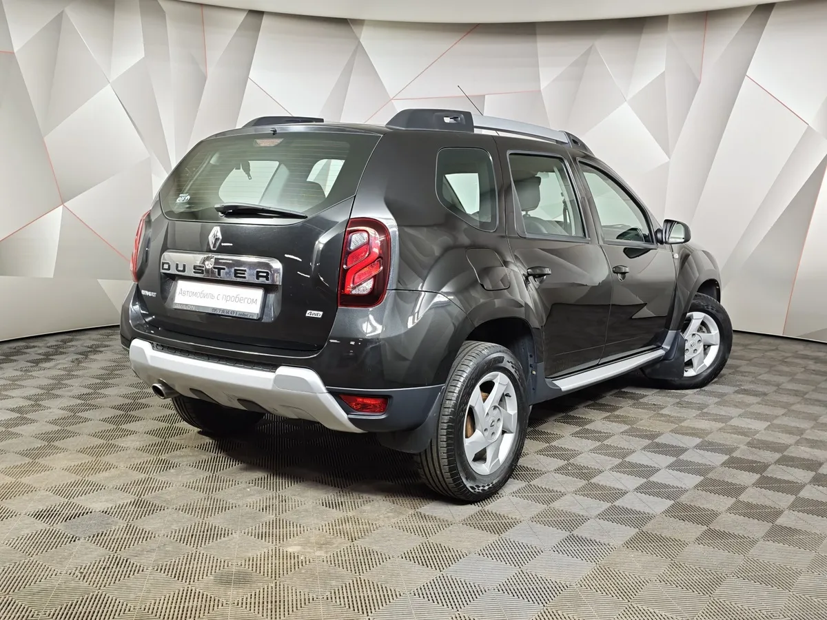 Renault Duster 2.0 AT (135 л.с.) Черный в АВИЛОН. Слайд №2