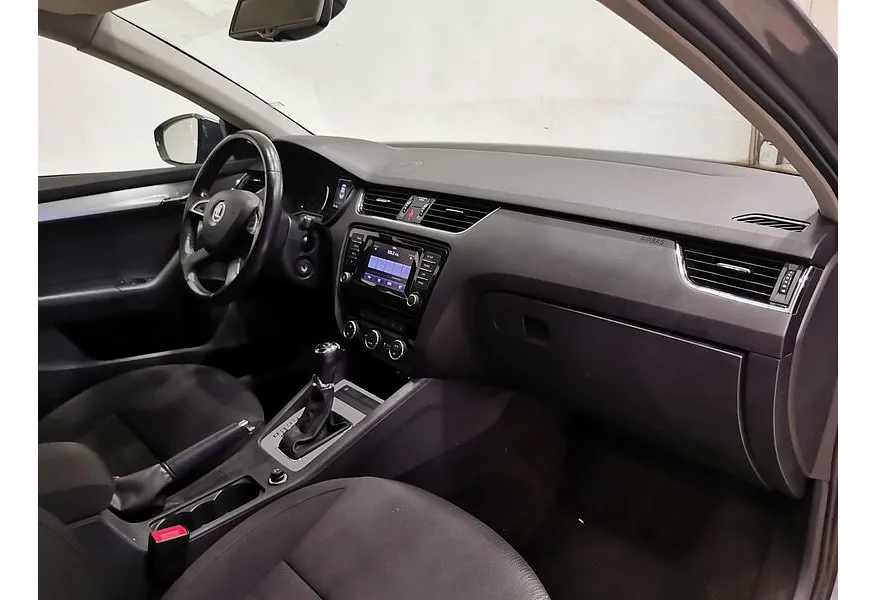 Skoda Octavia 1.4 TSI DSG (140 л.с.) Серый в АВИЛОН. Слайд №12