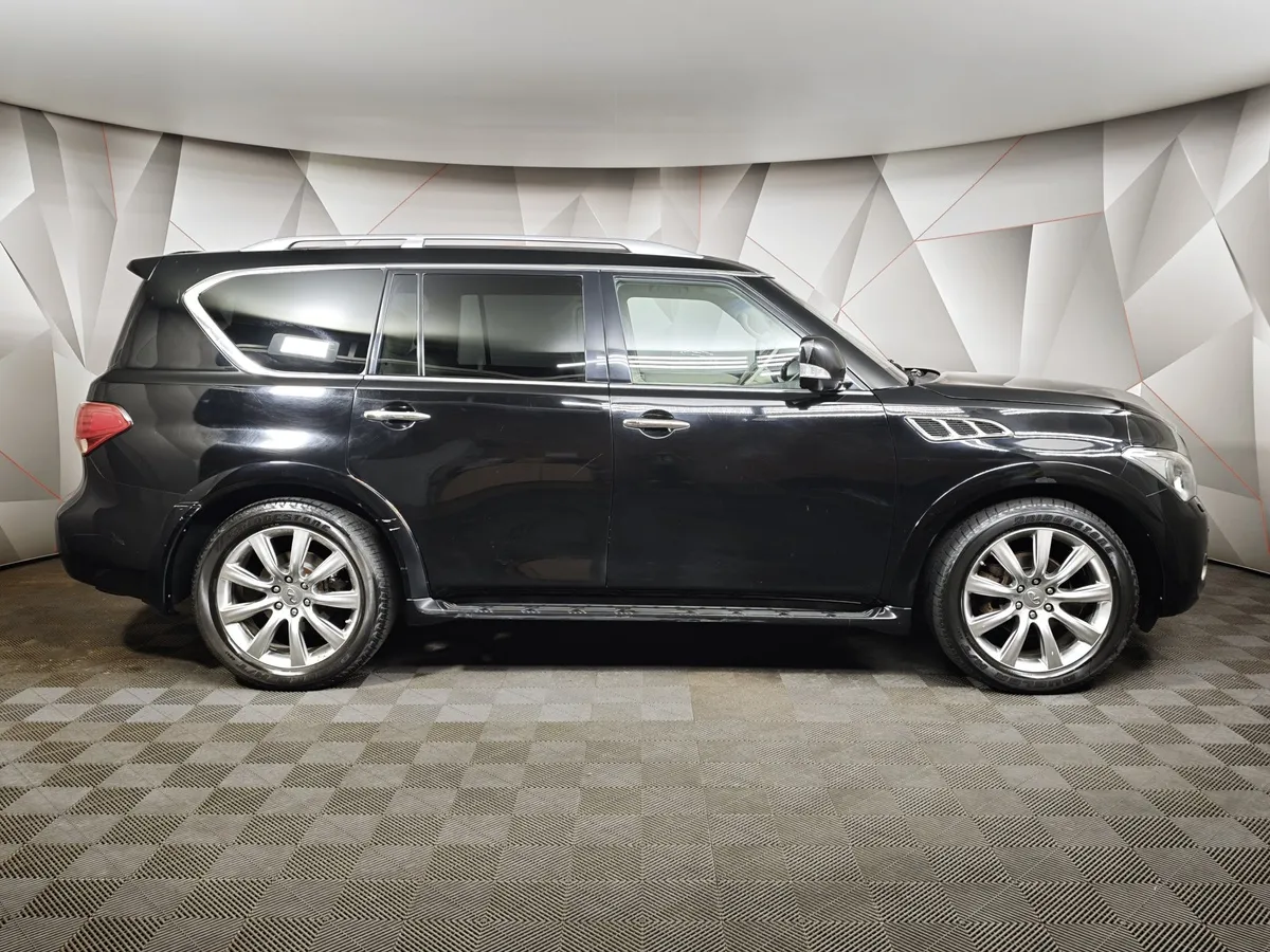 Infiniti QX-Series QX56 AT (405 л.с.) Черный в АВИЛОН. Слайд №6