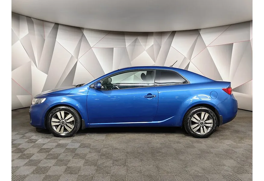 Kia Cerato 1.6 MT (126 л.с.) Luxe Синий в АВИЛОН. Слайд №5