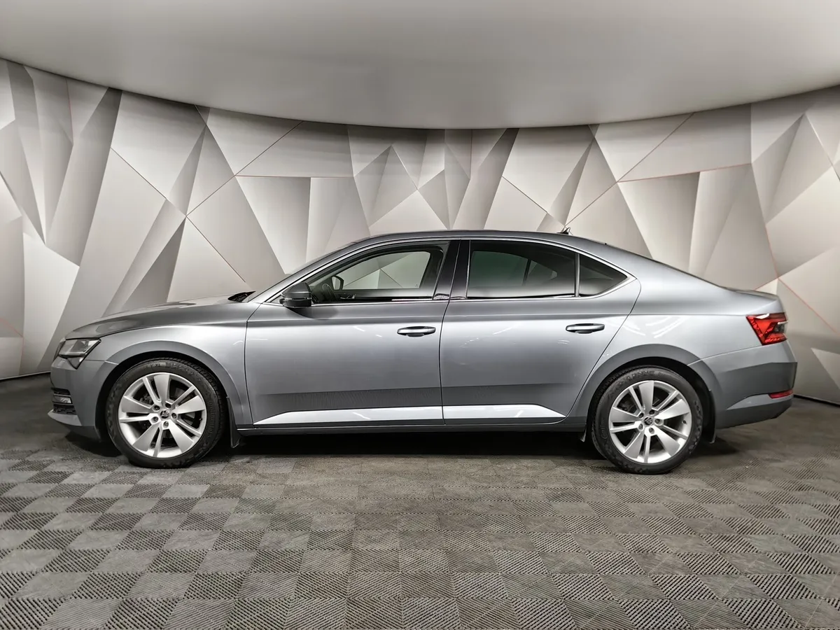 Skoda Superb 2.0 TSI DSG (190 л.с.) Серый в АВИЛОН. Слайд №5