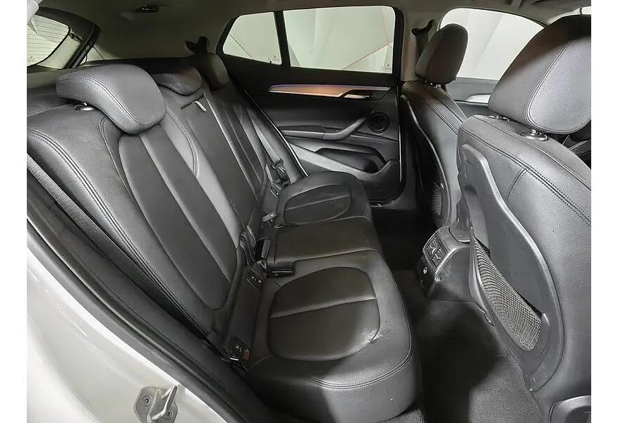 BMW X2 20i sDrive AMT (192 л.с.) Advantage Белый в АВИЛОН. Слайд №14